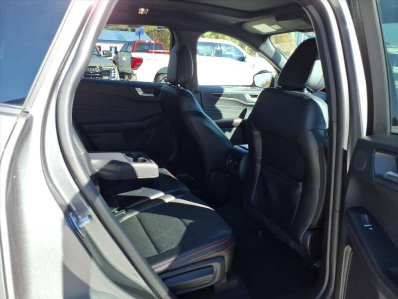 2023 Ford Escape ST-Line Select