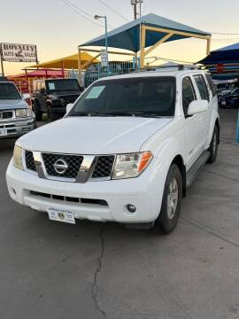 2005 Nissan Pathfinder for sale at Borrego Motors in El Paso TX