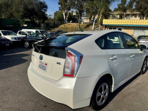 2012 Toyota Prius Two