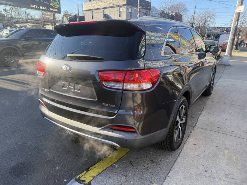2018 Kia Sorento EX V6