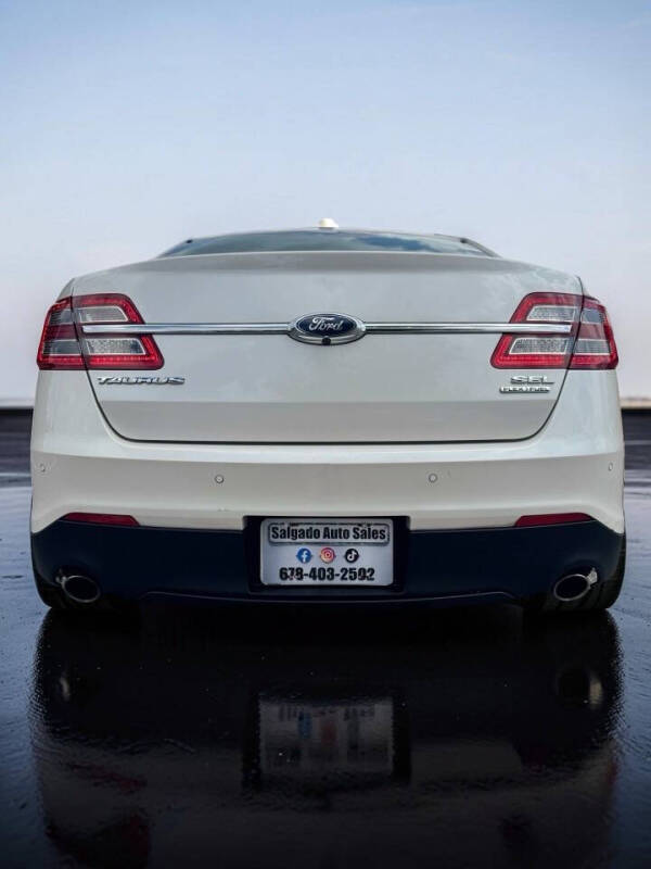 2015 Ford Taurus SEL