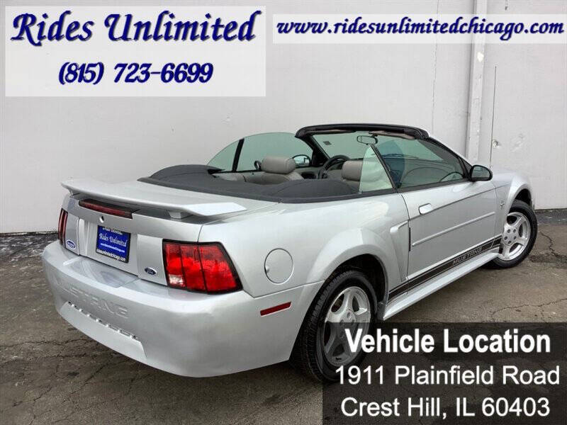 2002 Ford Mustang Deluxe