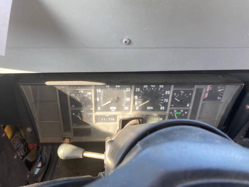 2001 International 3800