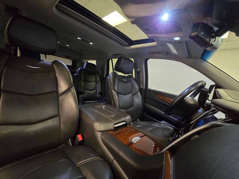 2020 Cadillac Escalade Luxury