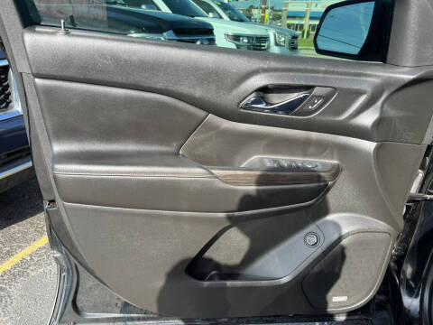 2017 GMC Acadia SLT-1