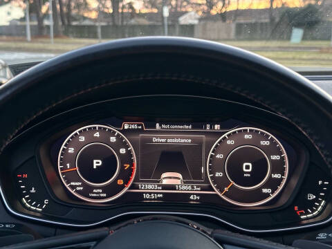 2017 Audi A4 2.0T quattro Premium Plus