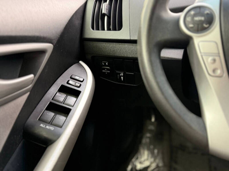 2015 Toyota Prius Two