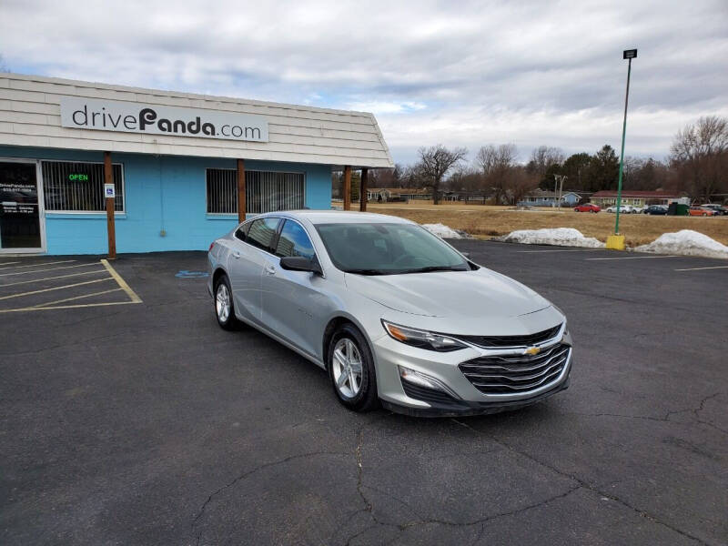 2019 Chevrolet Malibu for sale at DrivePanda.com in Dekalb IL