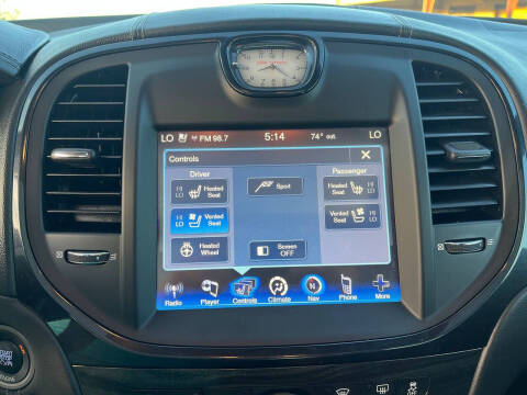 2014 Chrysler 300 C John Varvatos Limited Edition