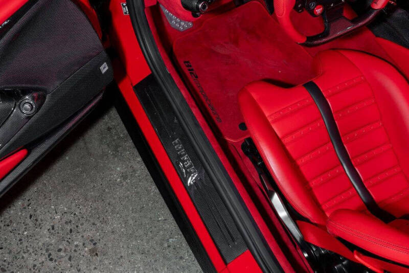 2022 Ferrari 812 Competizione