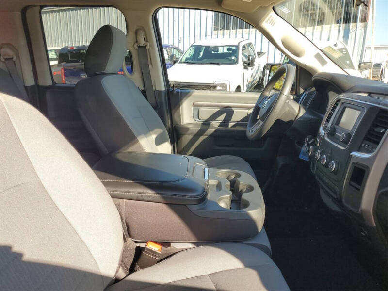 2024 RAM 1500 Classic SLT