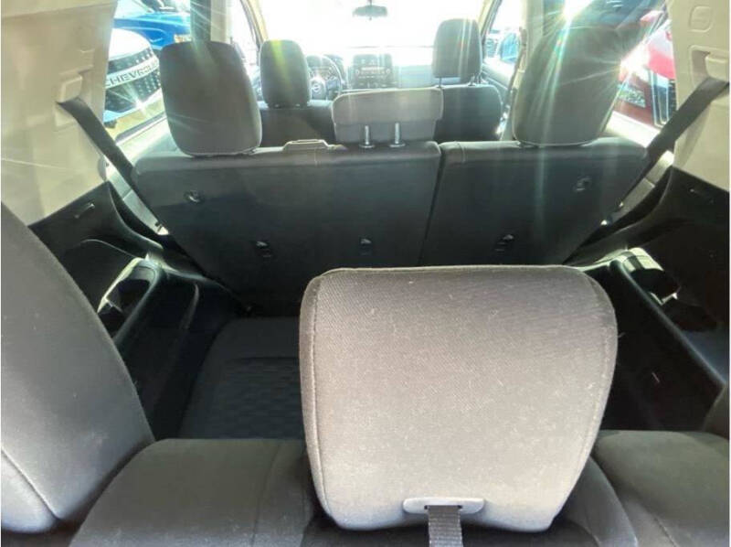 2022 Nissan Pathfinder SV