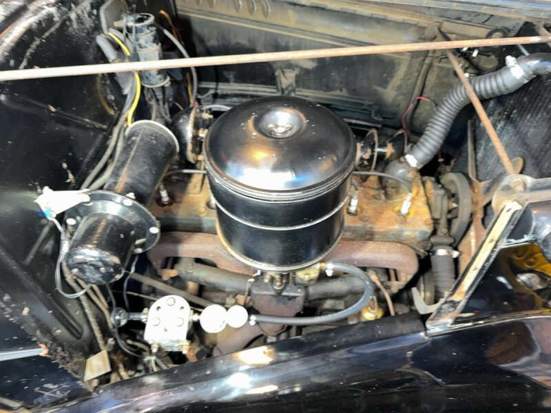 1936 Oldsmobile F-36