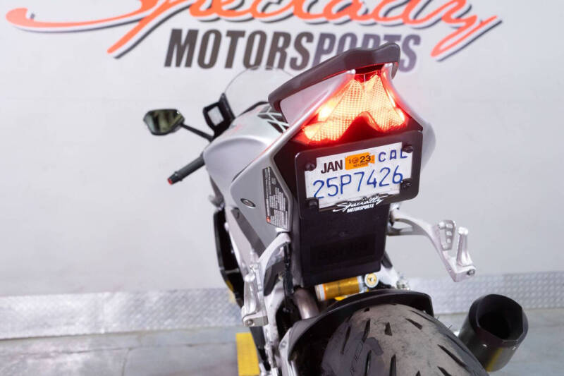 2017 Aprilia RSV4