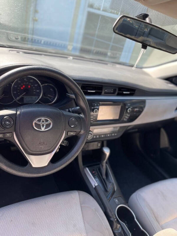 2016 Toyota Corolla LE