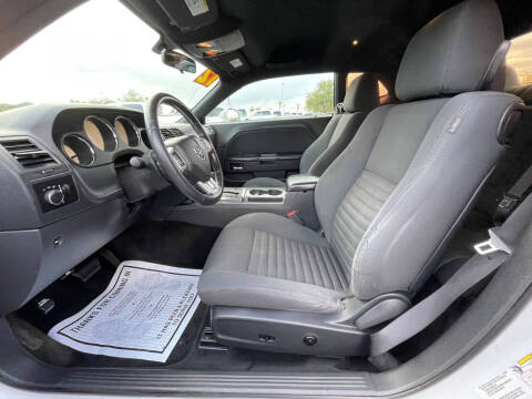 2012 Dodge Challenger SXT