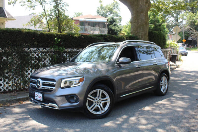 2021 Mercedes-Benz GLB Base's photo