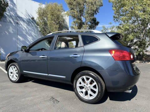 2012 Nissan Rogue SV w/SL Package