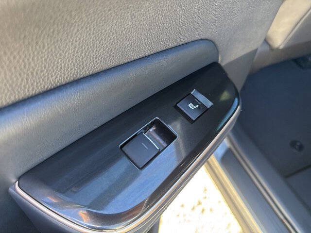 2024 Toyota Crown Platinum