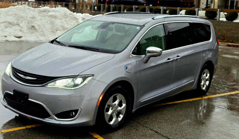 2018 Chrysler Pacifica Hybrid Limited