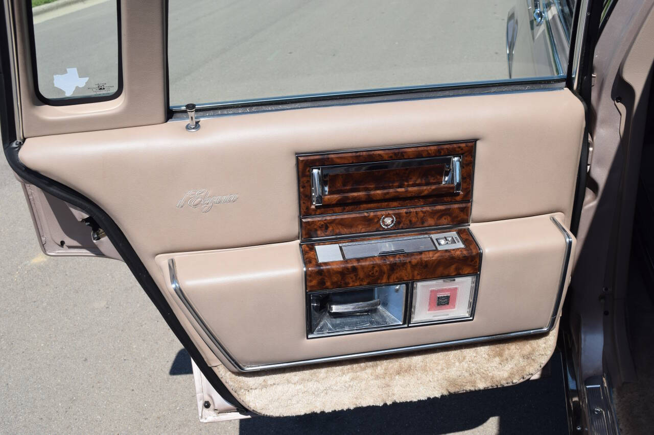1991 Cadillac Brougham 106