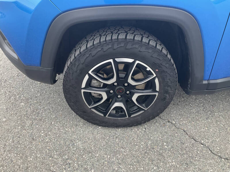 2025 Jeep Compass Trailhawk