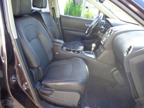 2012 Nissan Rogue SV w/SL Package
