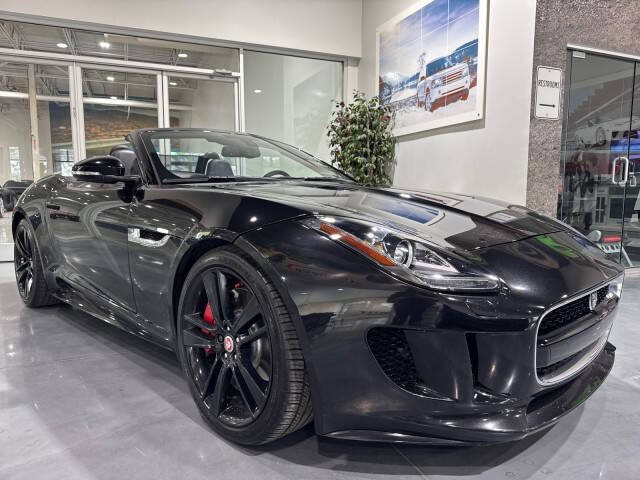 2014 Jaguar F-TYPE V8 S
