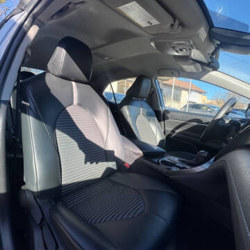 2022 Toyota Camry SE