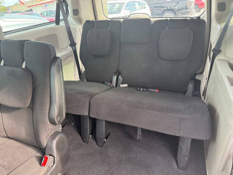 2013 Dodge Grand Caravan American Value Package