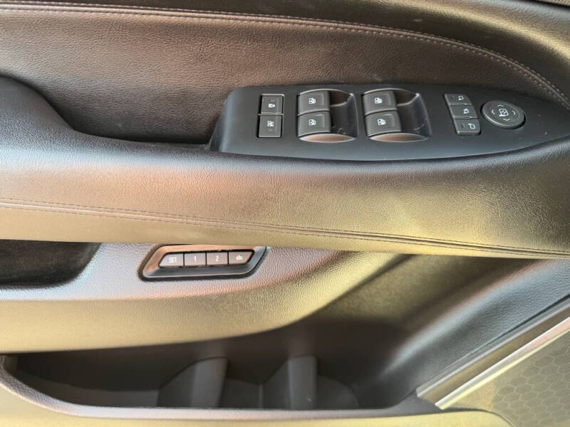 2017 Cadillac Escalade ESV Premium Luxury