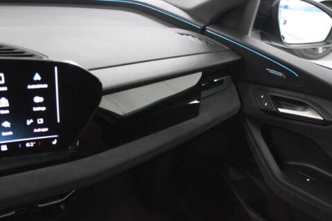 2025 Audi SQ6 e-tron quattro Premium Plus