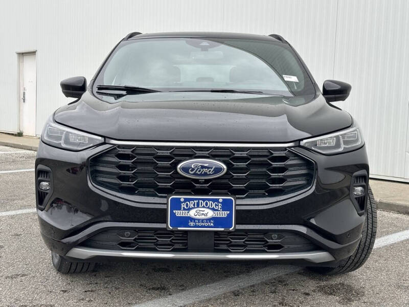 2026 Ford Escape ST-Line Elite