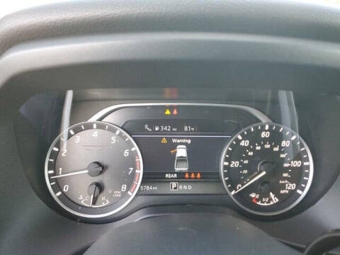 2024 Nissan Titan SV