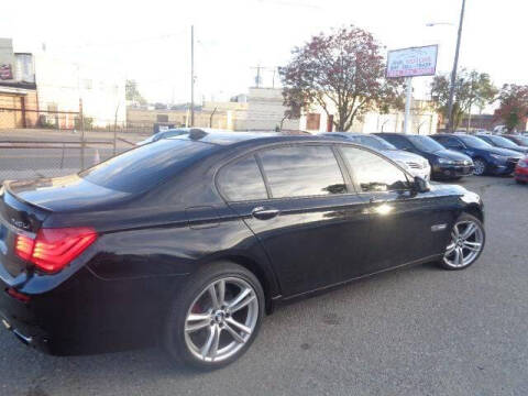 2012 BMW 7 Series 740Li