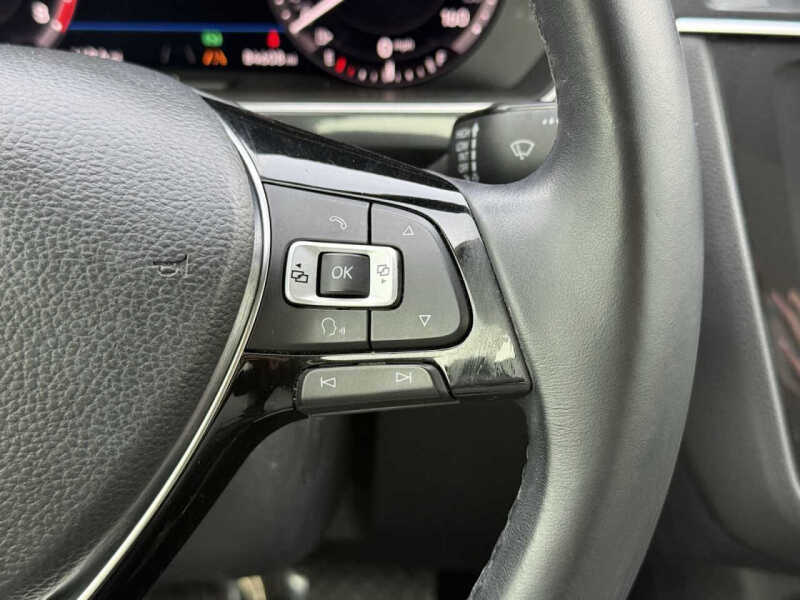 2018 Volkswagen Tiguan 2.0T SEL Premium