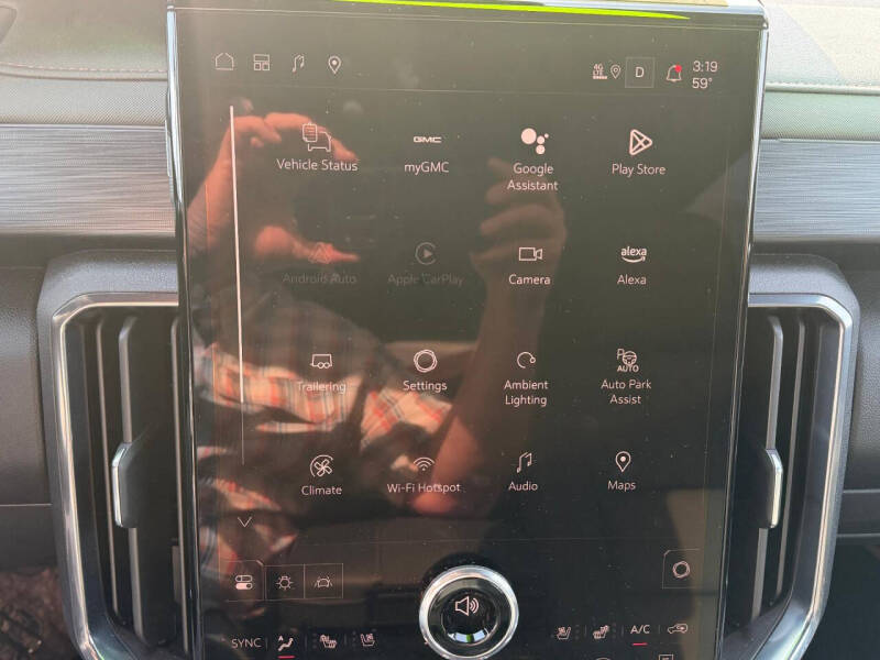 2024 GMC Acadia AT4