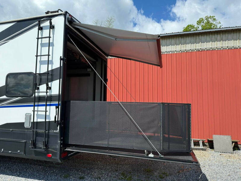 2020 Grand Design RV Momentum