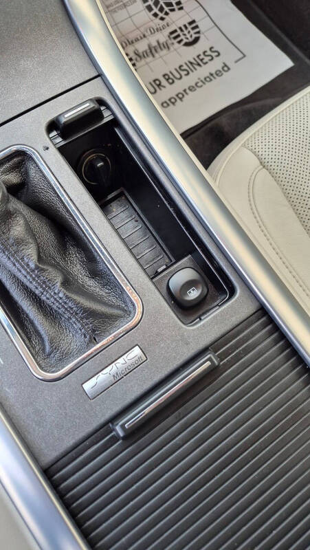 2012 Lincoln MKS