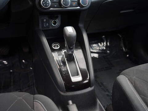 2020 Nissan Kicks S