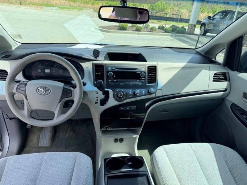 2011 Toyota Sienna