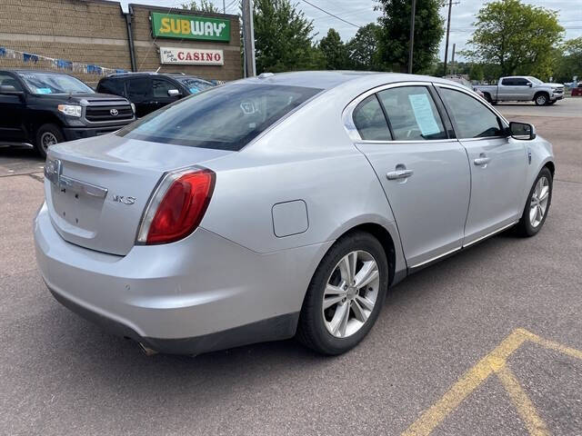 2010 Lincoln MKS