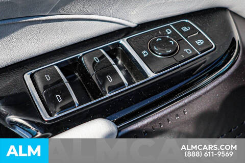 2025 Cadillac LYRIQ Luxury 1