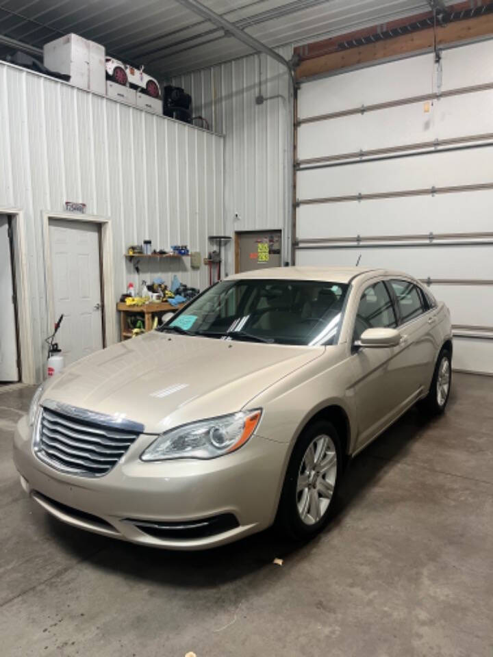 2014 Chrysler 200 for sale at Exclusive Motors in Sioux Falls, SD