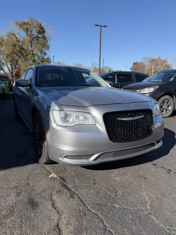 2016 Chrysler 300 Limited