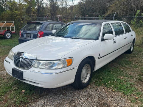 2000 Lincoln Town Car Executive