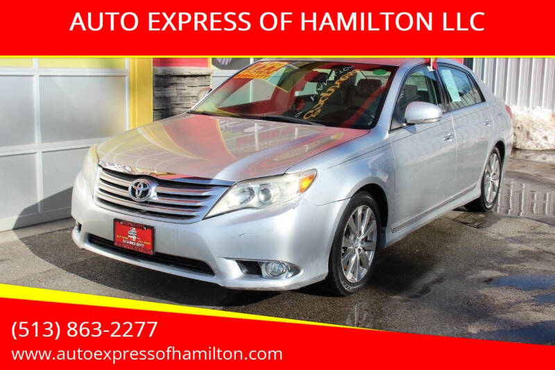 2011 Toyota Avalon Limited's photo