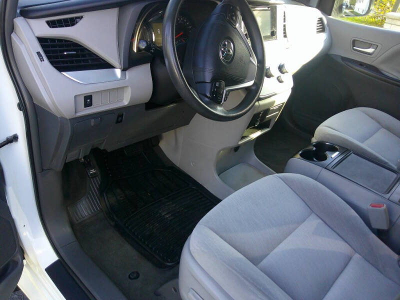2015 Toyota Sienna