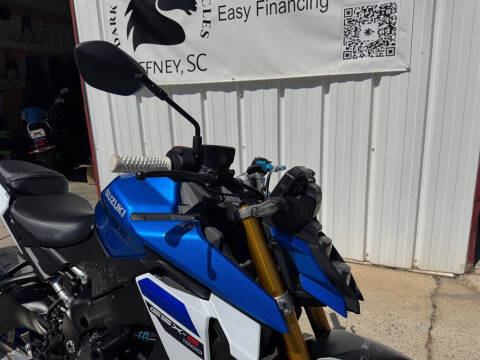 2024 Suzuki GSX-S1000