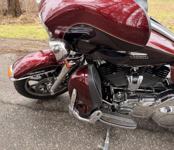 2015 Harley-Davidson® FLHTCUL - Electra Glide®